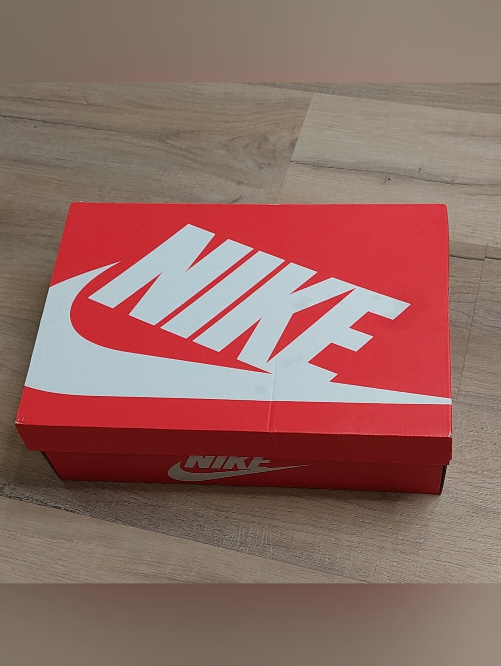 Empty Men's Nike Shoebox. No Shoes Included. 👟